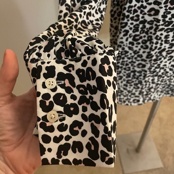 LOFT Leopard Blouse - Picture 2 of 7